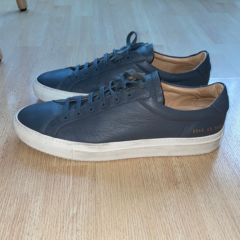 Common Projects Dark grey sneakers